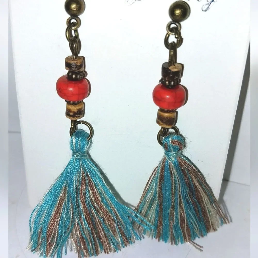 Gorgeous boho tassel earrings